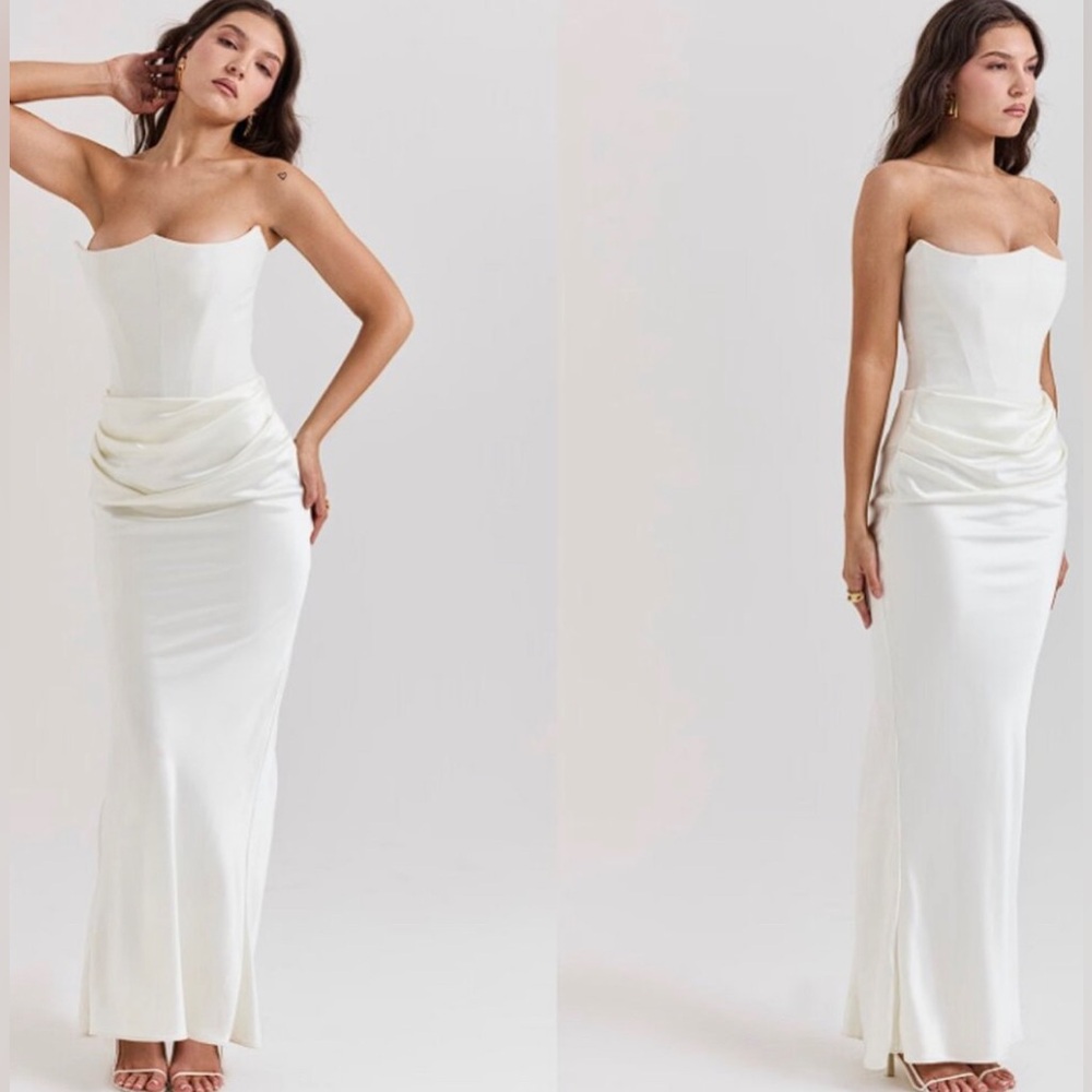 HOUSE OF CB 'Persephone' Ivory Strapless Corset Maxi Dress